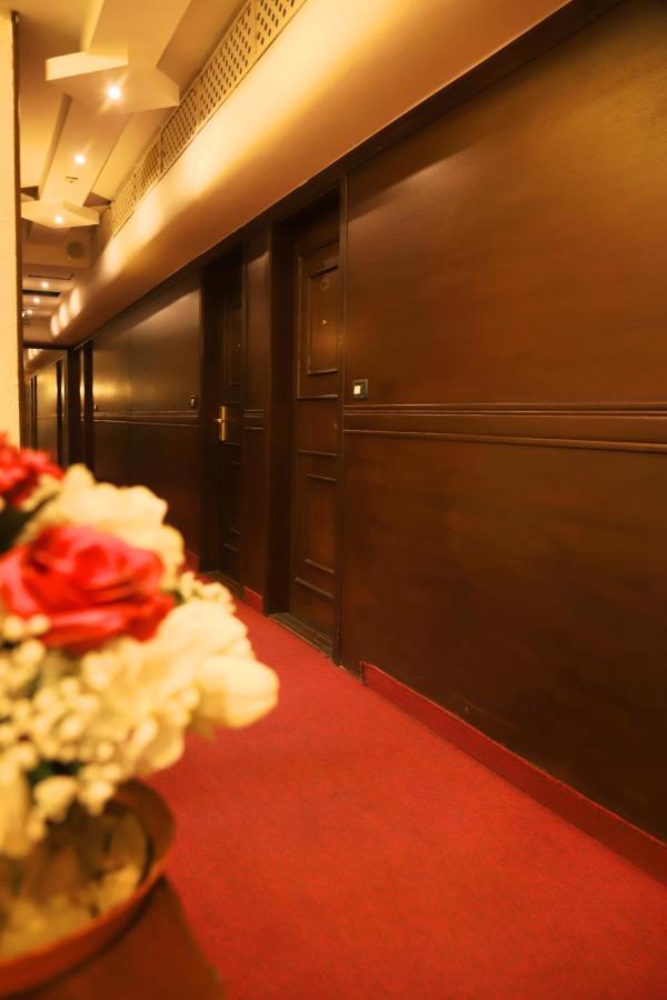 Royal Garden Hotel Beirut Bagian luar foto